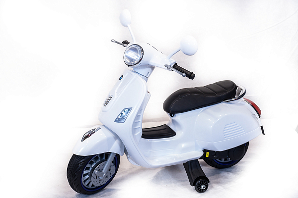 Мотоцикл Vespa XMX 318